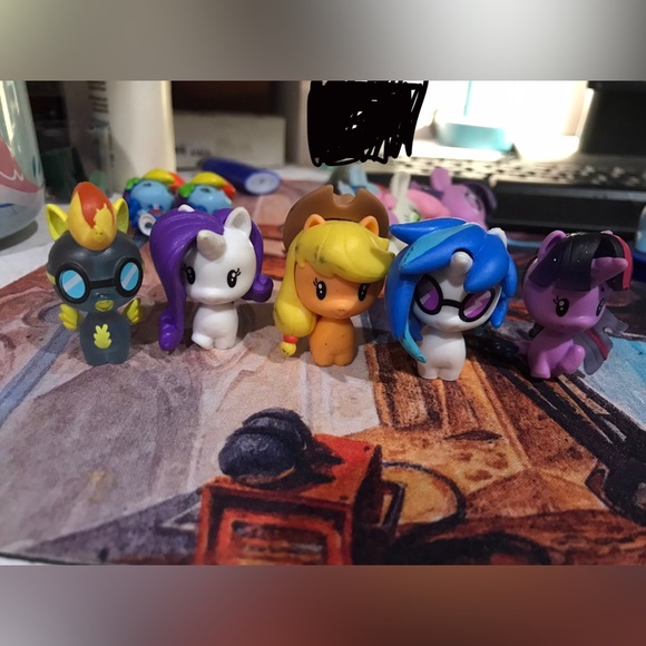 MLP Collection (64 items, mostly small) - Picture 4 of 5